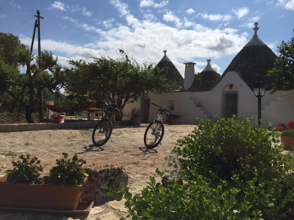 סן מיקלה סלנטינו Chateaux Des Trulli מראה חיצוני תמונה