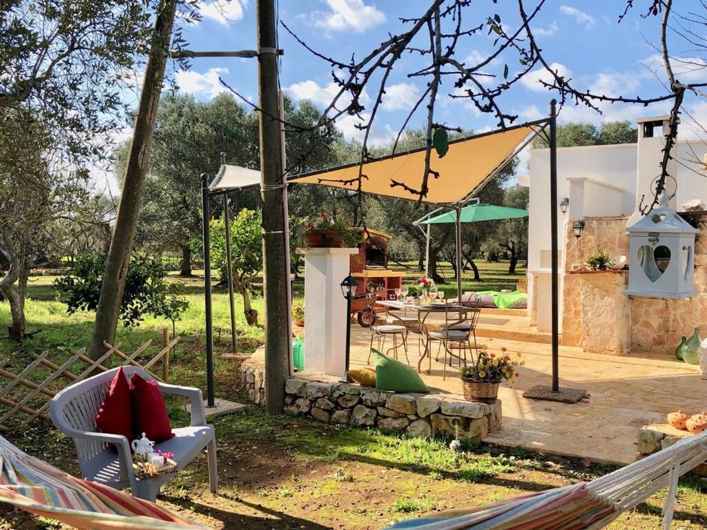 סן מיקלה סלנטינו Chateaux Des Trulli מראה חיצוני תמונה