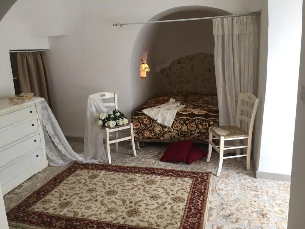 סן מיקלה סלנטינו Chateaux Des Trulli מראה חיצוני תמונה