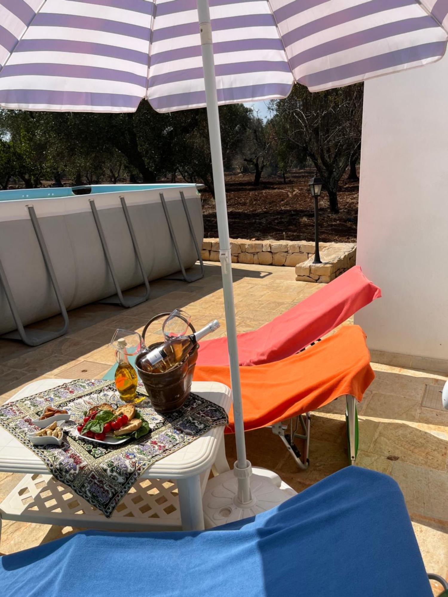 סן מיקלה סלנטינו Chateaux Des Trulli מראה חיצוני תמונה