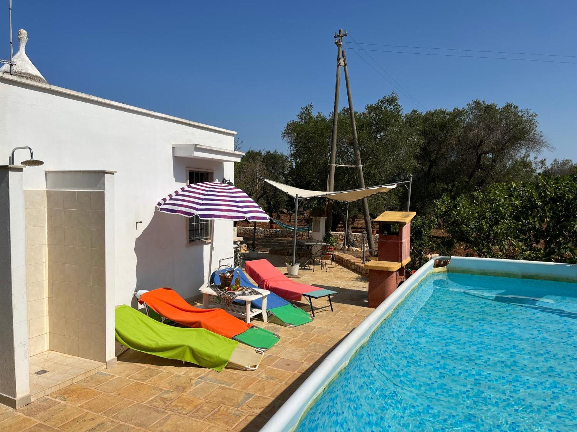 סן מיקלה סלנטינו Chateaux Des Trulli מראה חיצוני תמונה